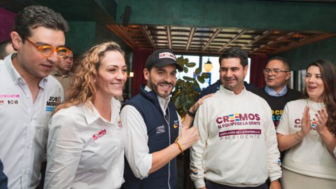 Candidatos del partido Creemos, con el Federico Gutiérrez fue elegido para su segundo mandato, junto al candidato presidencial Abelardo de la Espriella
