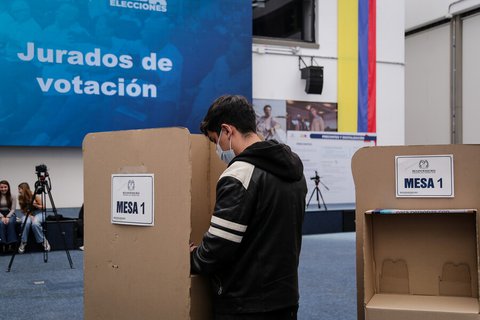 Más de 41 millones de colombianos están habilitados para participar en la segunda vuelta presidencial que definirá al próximo jefe de Estado. Crédito: Colprensa.